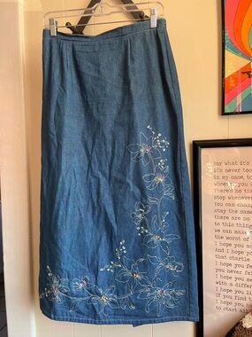 Vintage 1990s Embroidered Denim Maxi Skirt - Blue